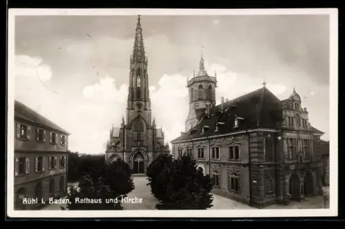 AK Bühl i. Baden, Rathaus und Kirche