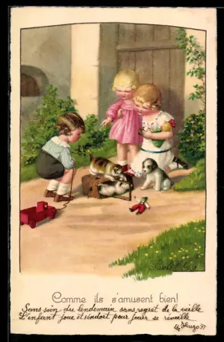 Künstler-AK Pauli Ebner: Kleine Kinder beobachten zwei Kätzchen beim raufen
