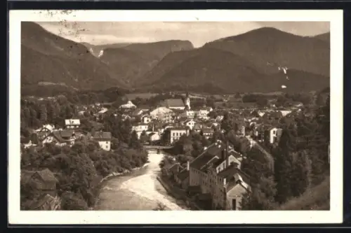 AK Bad Ischl /Salzkammergut, Totalansicht mit Flusspartie aus der Vogelschau