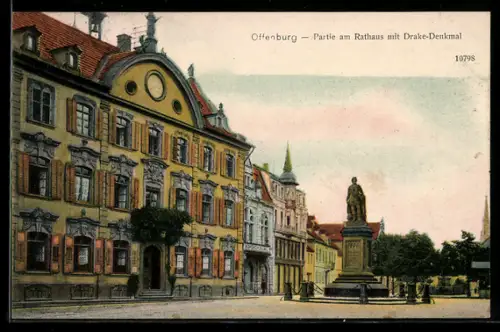 AK Offenburg, Partie am Rathaus mit Drake-Denkmal