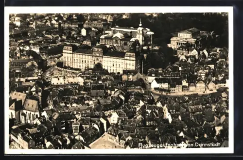 AK Darmstadt, Flugzeugaufnahme vom Schloss und Umgebung