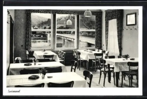 AK Klingenberg a. M., Gasthof Schöne Aussicht, Speisesaal, Inh. August Straub