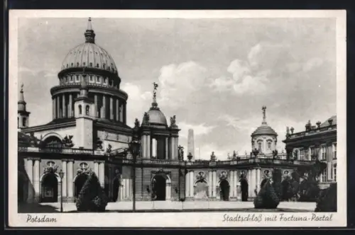 AK Potsdam, Stadtschloss mit Fortuna-Portal