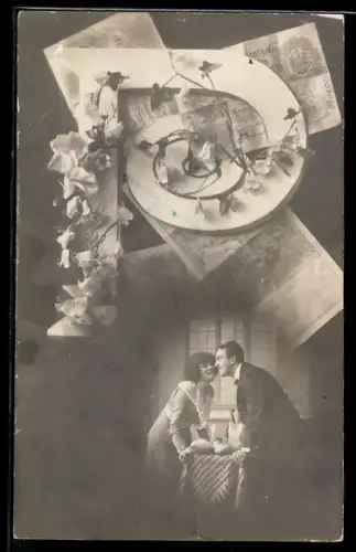 AK Buchstabe P, Blumen, Geldscheine, Liebespaar mit Geldsäcken