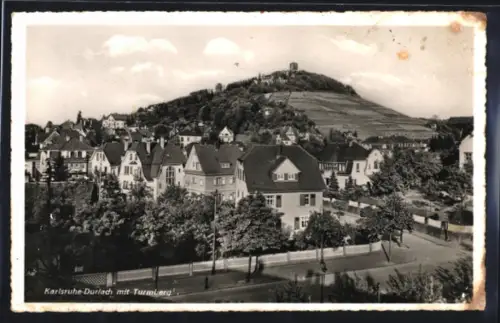 AK Karlsruhe-Durlach, Totalansicht mit Turmberg