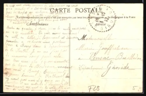 AK Chartres, Cour du quartier Rapp et Église St-Pierre