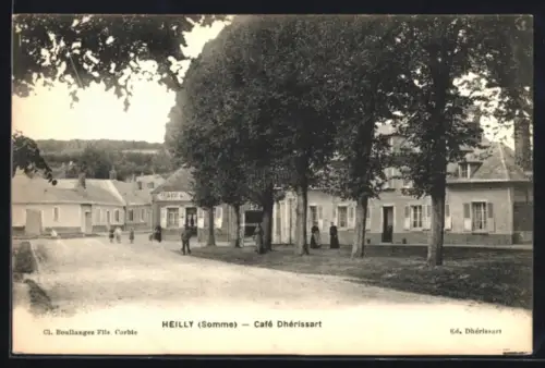 AK Heilly /Somme, Café Dhérissart et allée bordée d`arbres