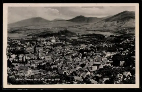 AK Bühl /Baden, Teilansicht, Fliegeraufnahme