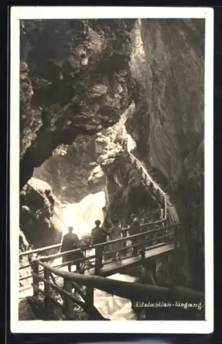 AK Kitzlochklamm, Eingang mit Steg und Besuchern