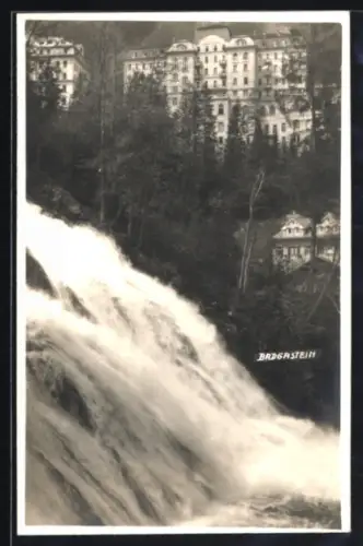 AK Badgastein, Wasserfall mit Hotelgebäuden