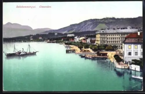 AK Gmunden /Salzkammergut, Seepromenade mit Schiff und Hotelbauten aus der Vogelschau