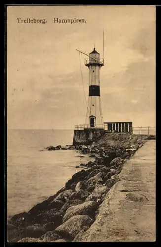 AK Trelleborg, Hamnpiren, Fyr