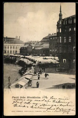 AK Stockholm, Marktstände auf einer Uferstrasse, Turmgebäude