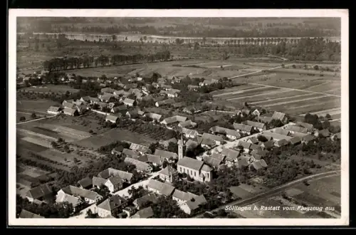AK Söllingen b. Rastatt, Strassenpartie mit Kirche, Fliegeraufnahme