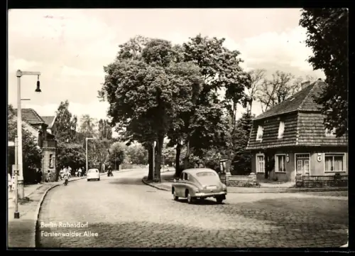 AK Berlin-Rahnsdorf, Fürstenwalder Allee, Strassenpartie mit Villen