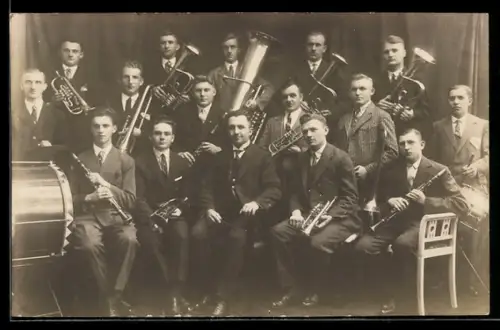 Foto-AK Musiker mit Trompete, Posaune und Klarinette