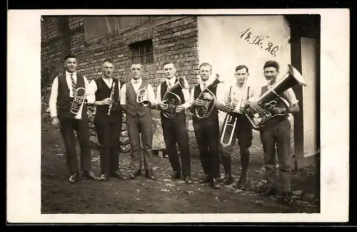 Foto-AK Musiker mit Posaune, Trompete und Klarinette
