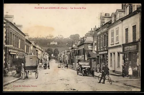 AK Fleury-sur-Andelle /Eure, La Grande Rue avec voitures et passants