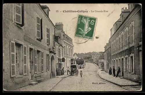 AK Châtillon-Coligny, La Grande-Rue animée avec passants et calèche