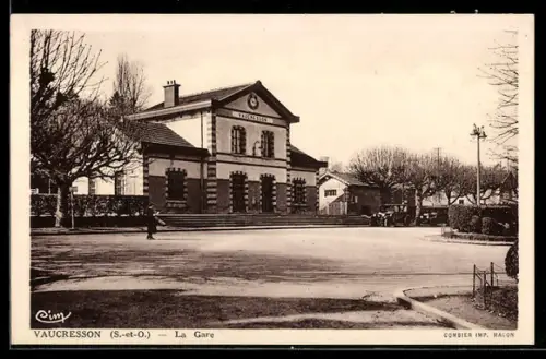 AK Vaucresson /S.-et-O., La Gare