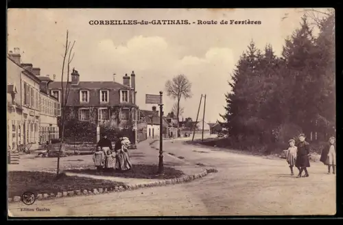 AK Corbeilles-du-Gâtinais, Route de Ferrières avec enfants jouant au carrefour