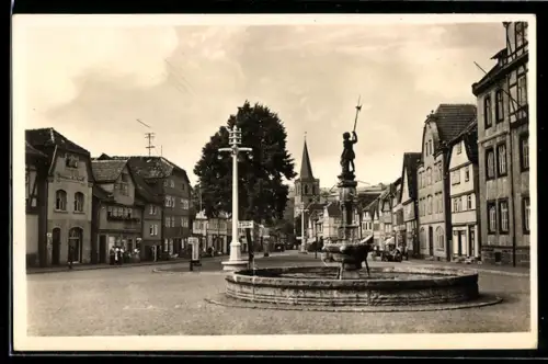 AK Vacha, Markt mit Brunnen u. Kirche
