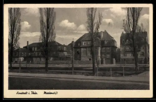 AK Arnstadt i. Thür., Marienstift mit Strasse u. Anlage