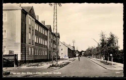 AK Aken a. d. Elbe, Blick in die Otto-Diessner-Strasse