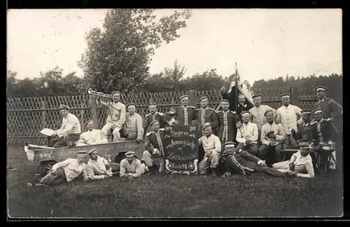 AK Zeithain /Sa., Reservesoldaten mit Trompete