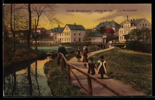 AK Thum /Erzgebirge, Partie am Teich und Mühlgraben