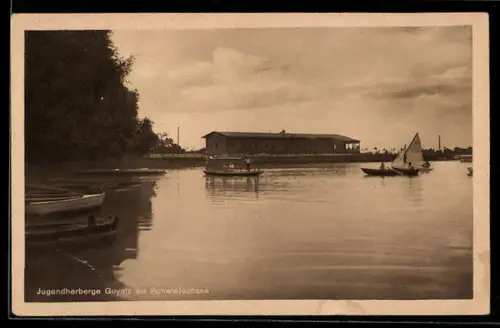 AK Goyatz /Schwielochsee, Jugendherberge, vom Wasser gesehen, Boote