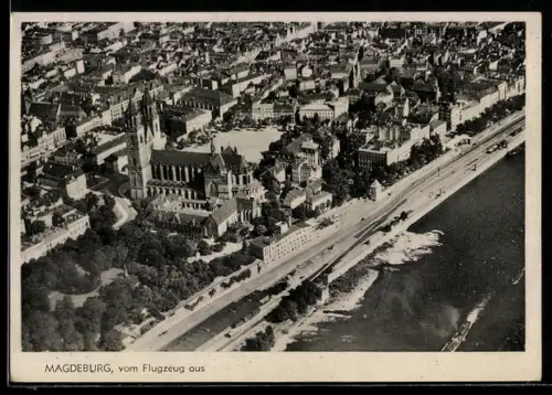AK Magdeburg, Teilansicht mit Dom vom Flugzeug aus
