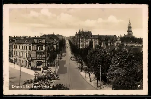 AK Zwickau /Sa., Blick in die Bahnhofstrasse