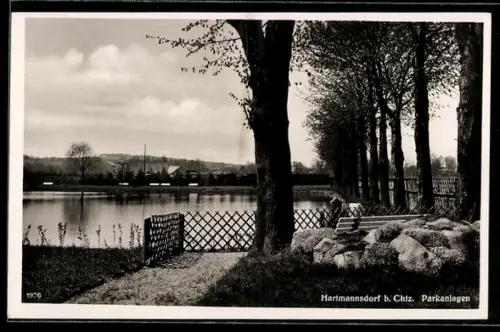 AK Hartmannsdorf b. Chtz., Parkanlagen mit Gewässer