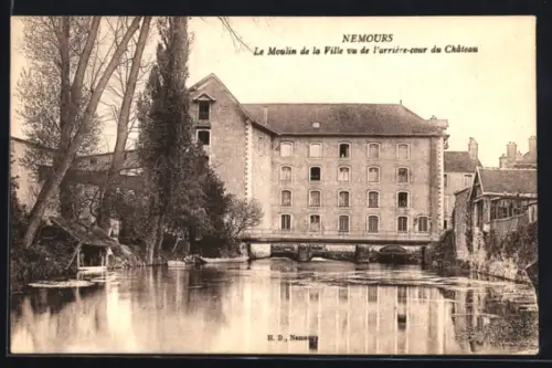 AK Nemours, Le Moulin de la Ville vu de l`arrière-cour du Château