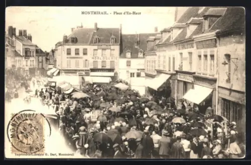 AK Montmirail, Place d`En-Haut, foule rassemblée avec parapluies devant les commerces