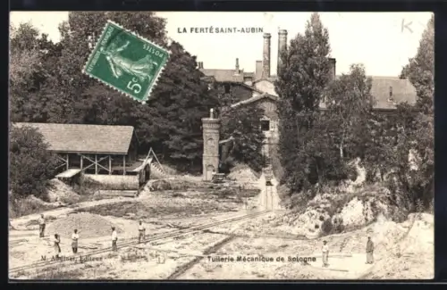 AK La Ferté-Saint-Aubin, Tuilerie-Mécanique de Sologne et chemin de fer adjacents