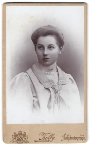 Fotografie Kolly, Chemnitz, König-Strasse 10, Porträt einer jungen Frau