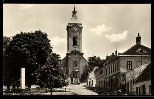 AK Holic, Blick auf eine Kirche