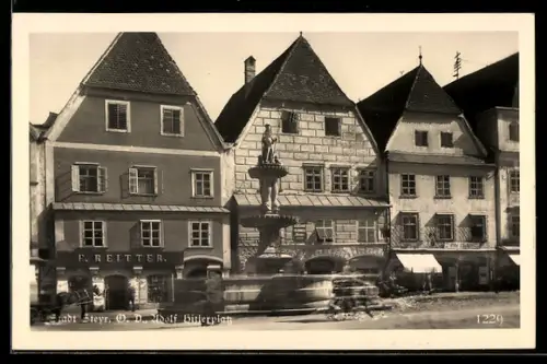 AK Steyr, Brunnen auf dem platz