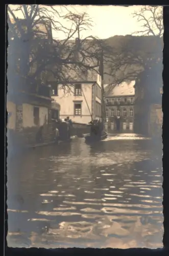 Foto-AK Trarbach, Hochwasser in der Brückenstrasse am 31.12.1925