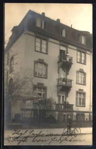 Foto-AK Frankfurt-Sachsenhausen, Dreistöckiges Wohnhaus in der Eschenbachstrasse 24