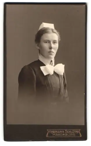 Fotografie Hermann Schlüter, Magdeburg, Breiter Weg, Anna Wigener als Krankenschwester