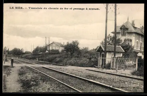 AK Le Mée, Tranchée du chemin de fer et passage à niveau