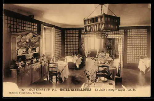 AK Guéthary /B.-P., Hotel Esualduna, La Salle à manger basque