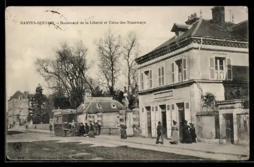 AK Nantes-Doulon, Boulevard de la Liberté et Usine des Tramways, Strassenbahn