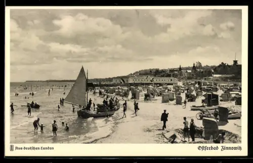 AK Zinnowitz, Strand mit Bad und Booten am Ufer