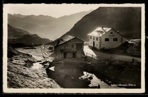 AK Julier-Hospiz, Ansicht mit Blick ins Tal