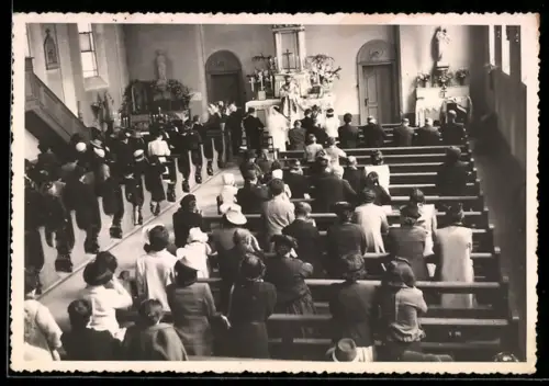 Foto-AK Crans-Montana, Kirchliche Veranstaltung