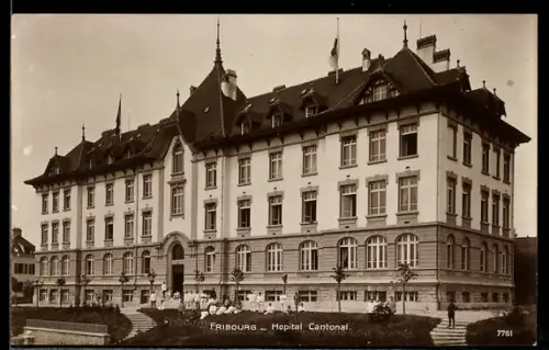 AK Fribourg, Hopital Cantonal mit Leuten